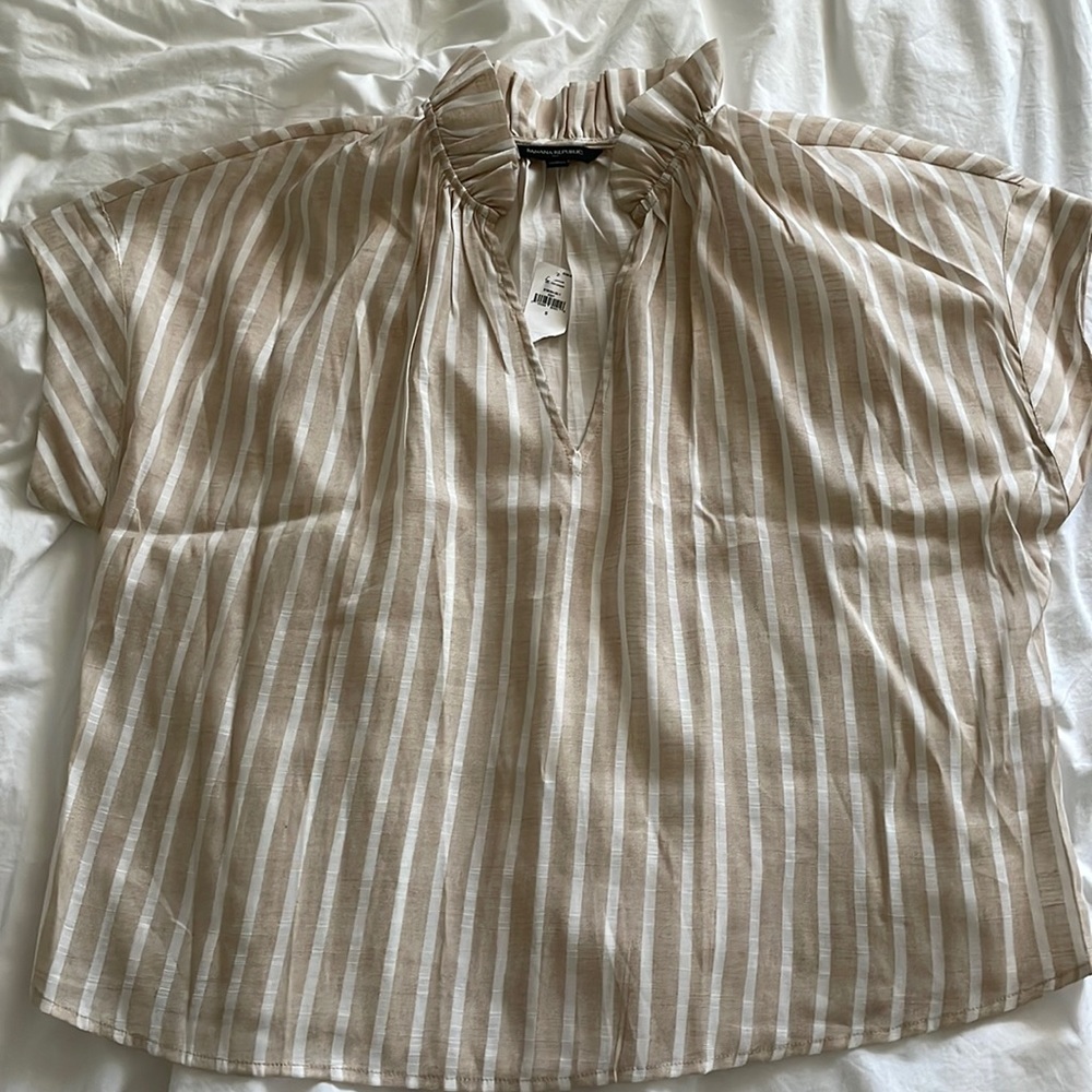 Banana Republic Gathered Popover Blouse